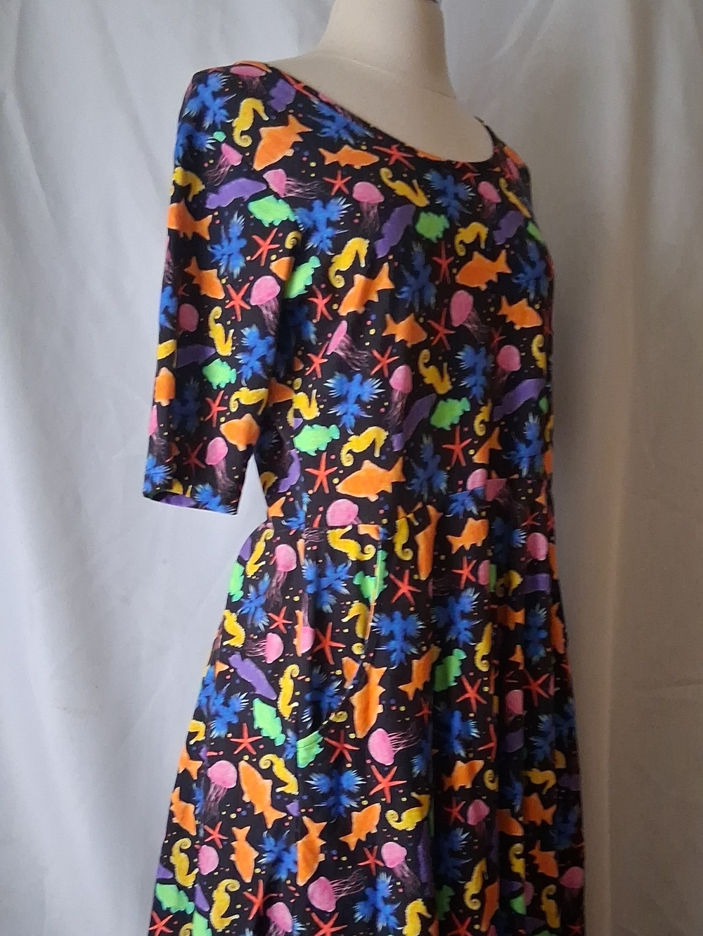 Svaha USA all-over sea-life-print cotton-knit short-sleeve dress-sz M